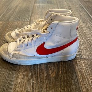 Women’s white & red Nike blazers. Size 8